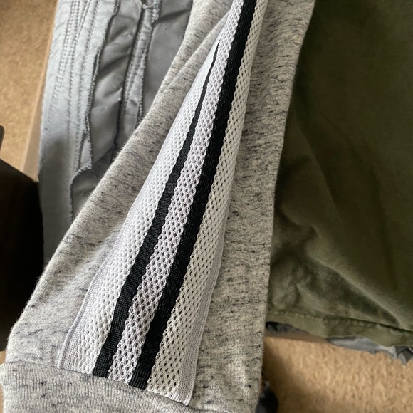 2 blusas - Picture 1 of 4